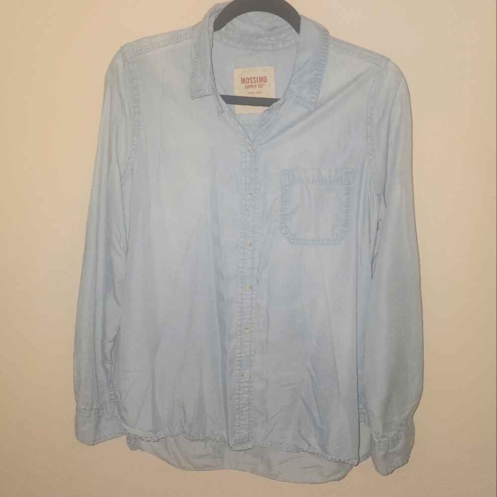 Mossimo Ladies Button Up Light Wash Denim Top Collar Boyfriend Cut size Large